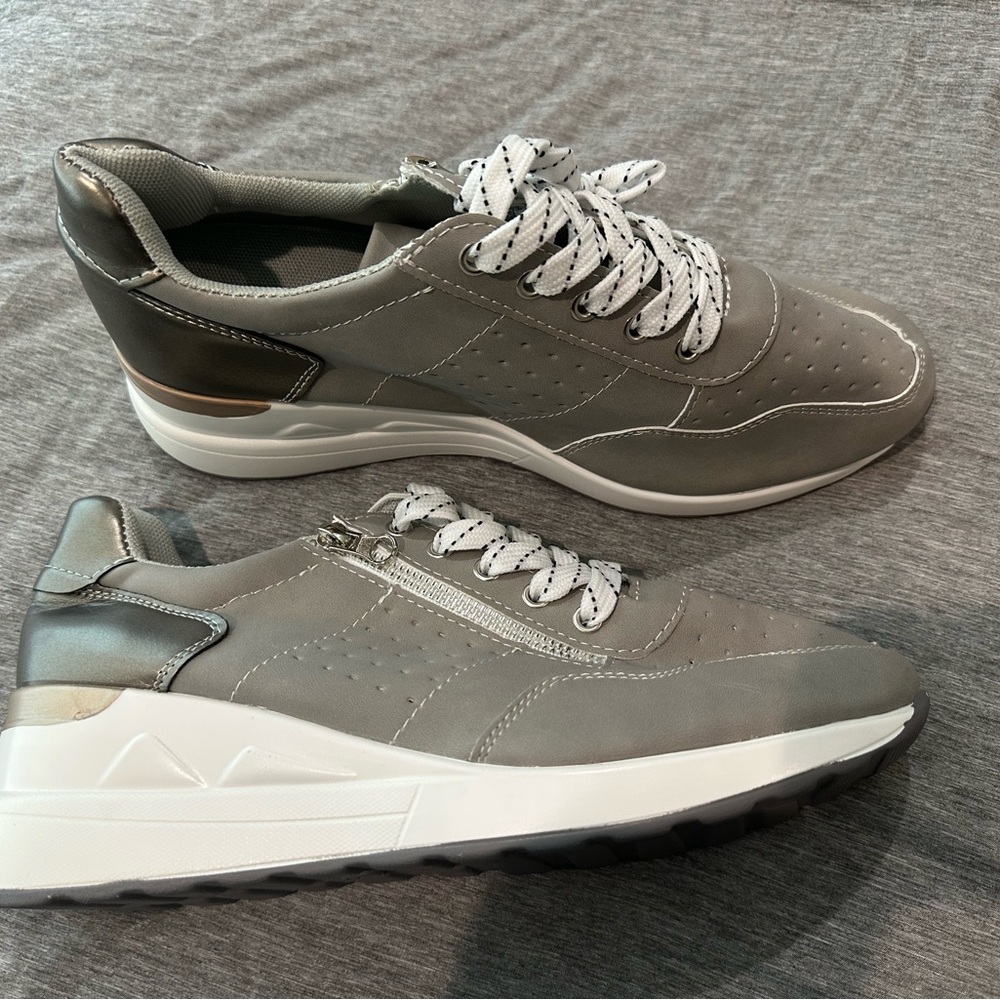 NWT Women's Gray Sneakers - size 11